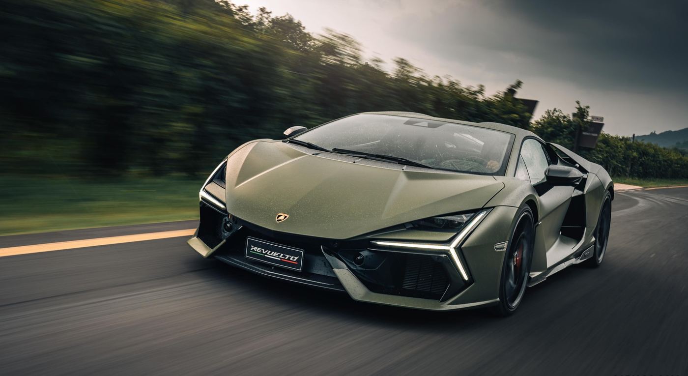 Lamborghini Revuelto